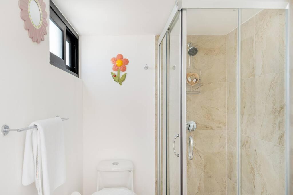 Premium Ph W/ Private Pool Near 5th Ave. *